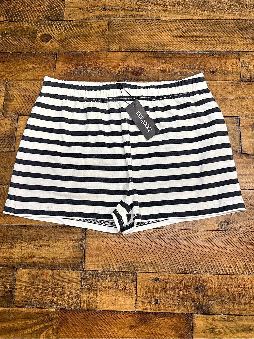 boohoo Striped Athletic Shorts in Black & White Size 10 NWT